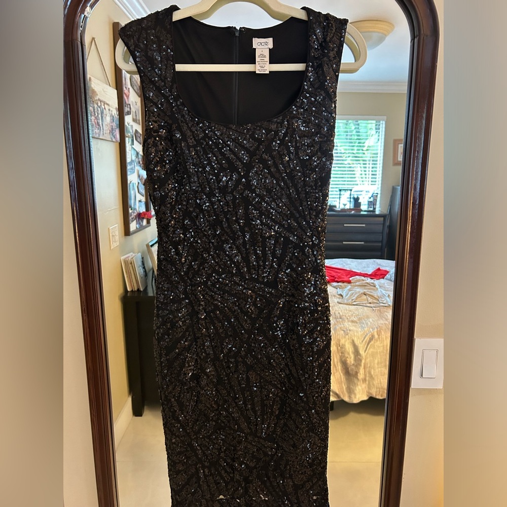 The perfect little black dress Cache Size 6